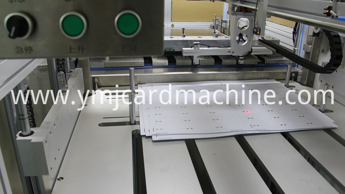 Detail of Smart Card Cutting Machine Detail of Smart Card Cutting Machine